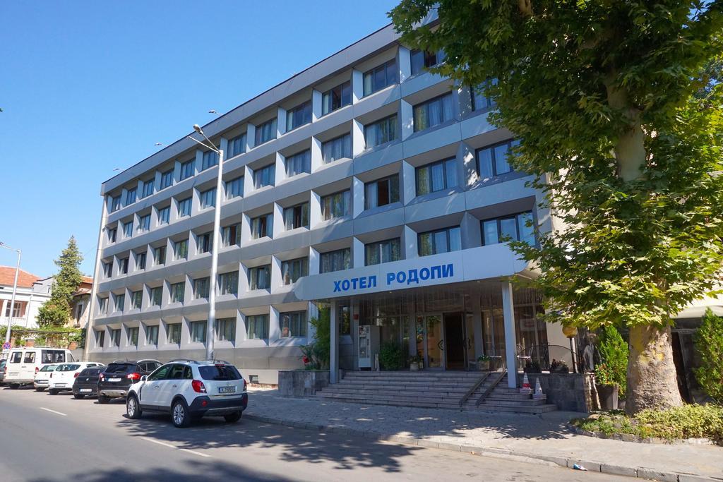 Rodopi Hotel Haskovo Esterno foto