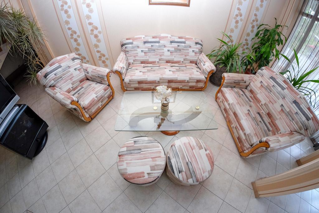 Rodopi Hotel Haskovo Esterno foto
