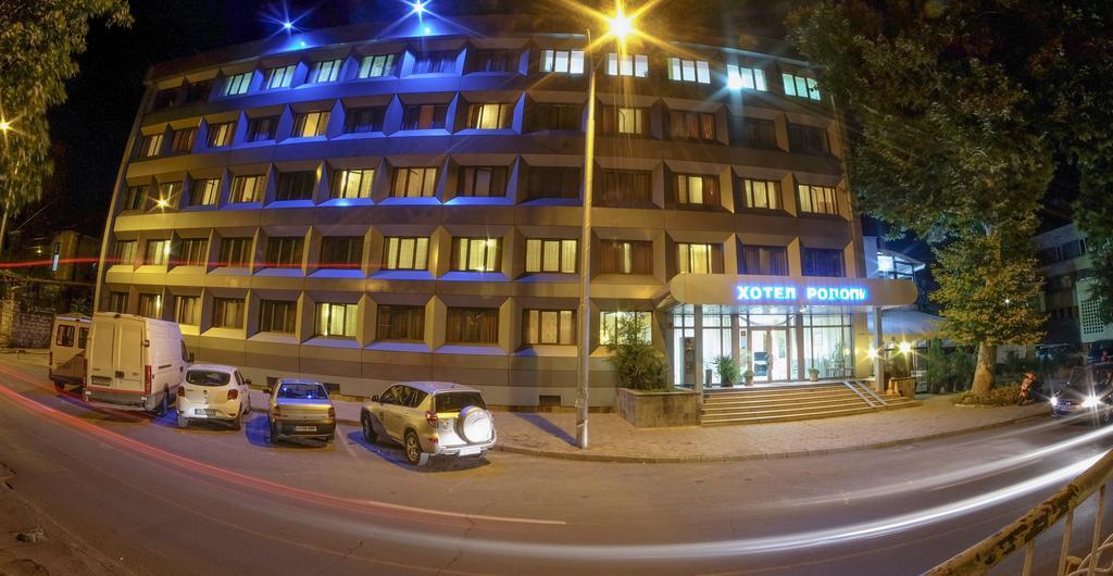 Rodopi Hotel Haskovo Esterno foto